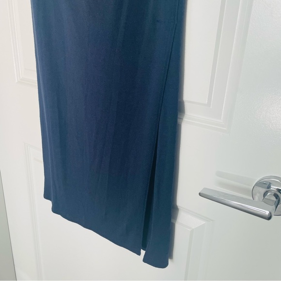 ARITZIA Wilfred Knit Navy Pencil Skirt with half slit - Picture 3 of 6